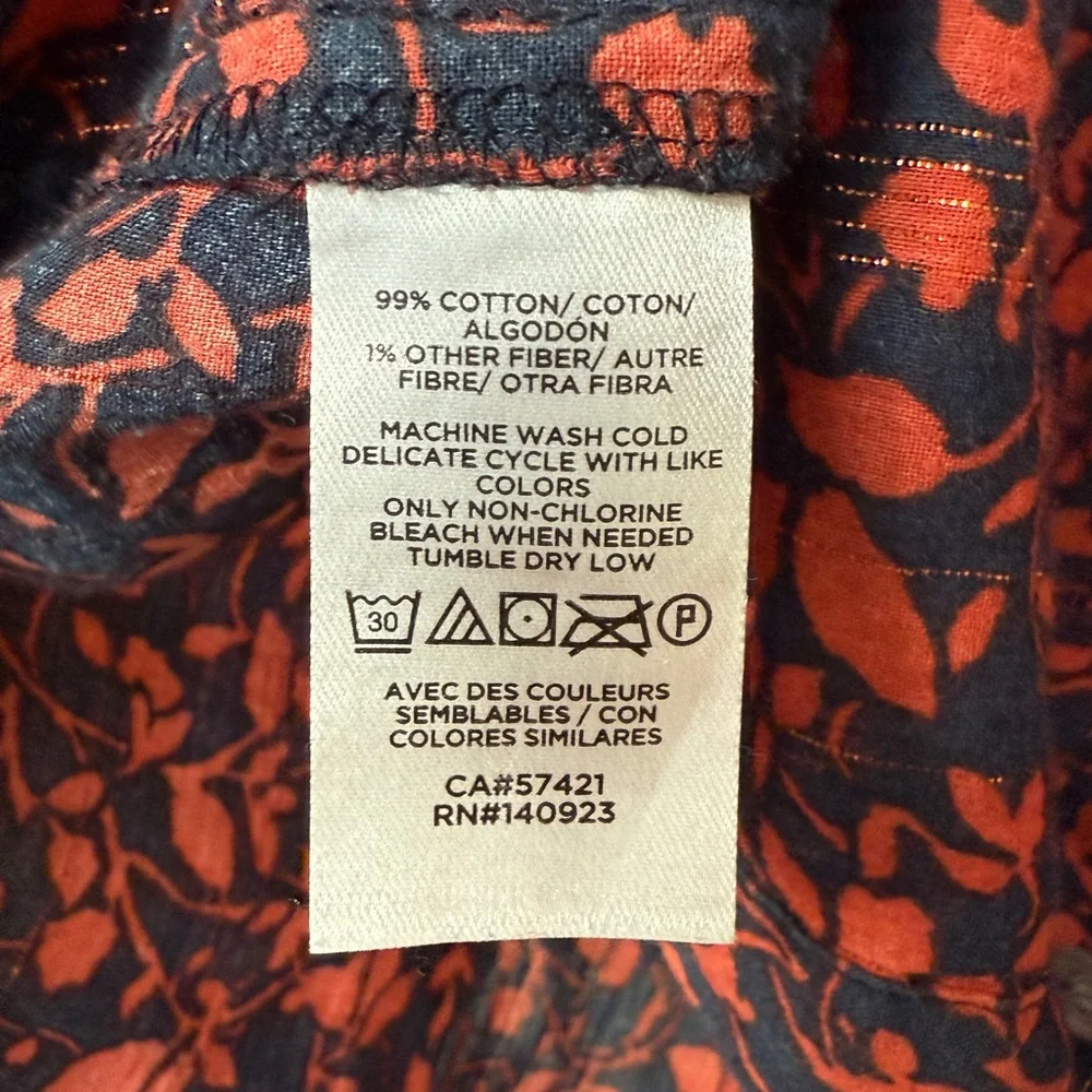 Loft Women’s Large Floral Red w/golden threading button front cotton top. - Picture 7 of 11